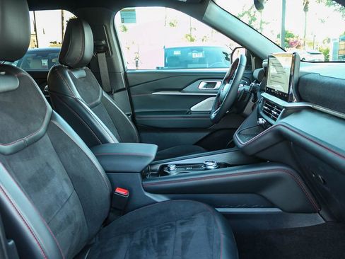 Used 2025 Ford Explorer ST w/ Sun And Sound Package RWD image 21