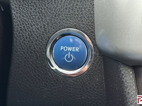 Used 2018 Toyota Highlander Limited image 29