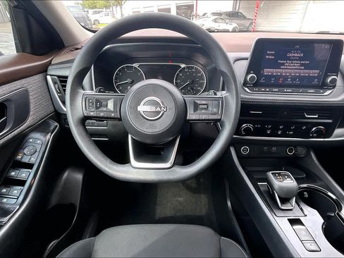 Certified 2023 Nissan Rogue S FWD image 6