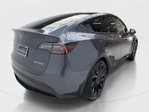 Used 2022 Tesla Model Y Performance AWD/4WD image 7