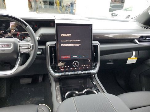 New 2026 GMC Yukon XL Elevation image 14