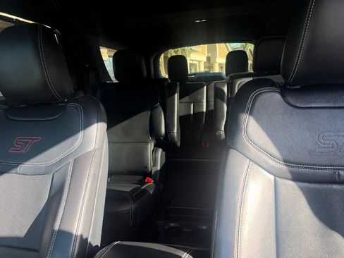 Used 2020 Ford Explorer ST w/ Premium Technology Package AWD/4WD image 17