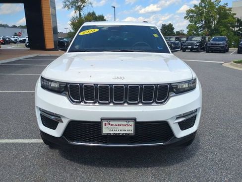 Used 2025 Jeep Grand Cherokee Limited AWD/4WD image 9