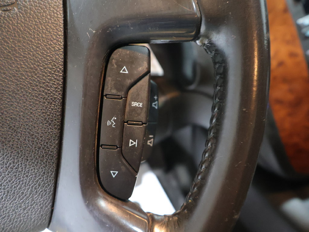 Used 2007 Chevrolet Avalanche LT w/ LT Preferred Equipment Group AWD/4WD image 8