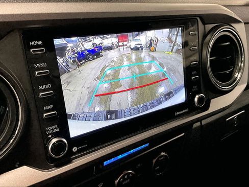 Certified 2023 Toyota Tacoma TRD Off-Road AWD/4WD image 27