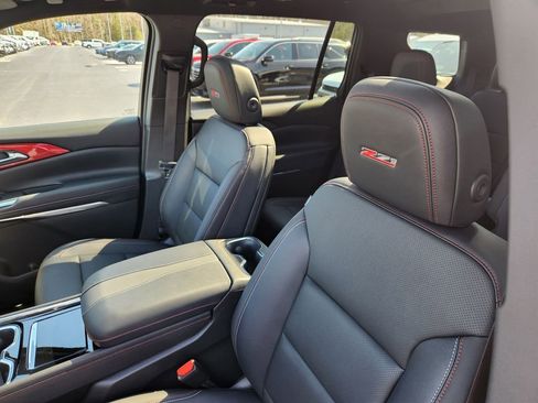 New 2026 Chevrolet Traverse Z71 w/ Driver Confidence Package image 14