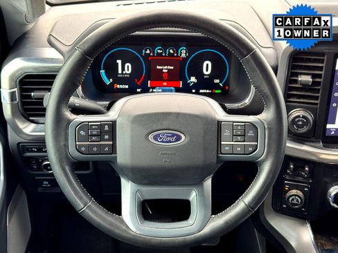 Used 2023 Ford F150 Lariat w/ Trailer Tow Package image 21