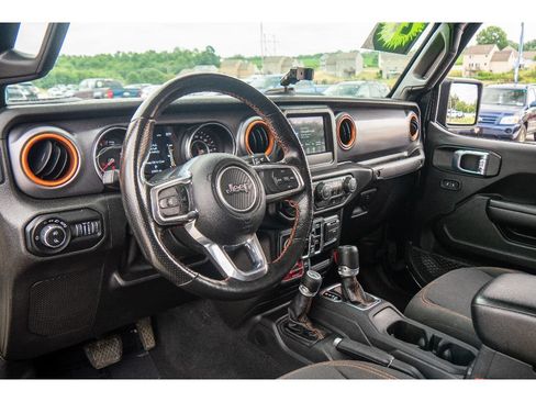 Used 2021 Jeep Gladiator Mojave w/ Cold Weather Group AWD/4WD image 13