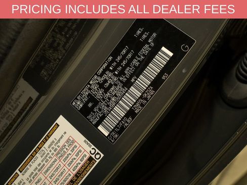 Used 2025 Toyota 4Runner SR5 AWD/4WD image 20