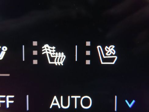 Used 2026 GMC Yukon Denali w/ Denali Reserve Package image 29