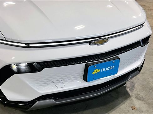 Used 2025 Chevrolet Equinox EV LT w/ Convenience Package image 26