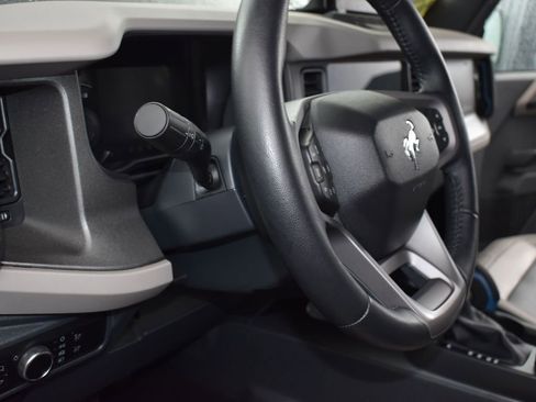 Used 2024 Ford Bronco Wildtrak image 14