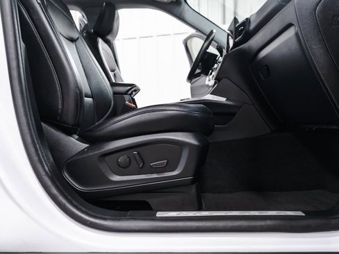 Used 2021 Ford Explorer Limited w/ Equipment Group 301A image 39