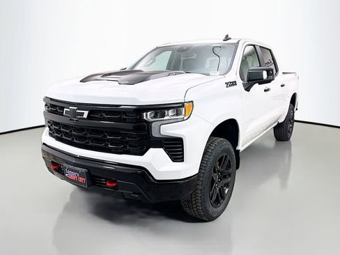 New 2026 Chevrolet Silverado 1500 LT Trail Boss w/ Safety Package image 3