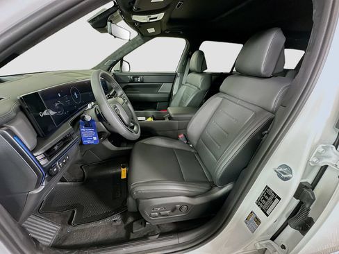 New 2026 Hyundai Santa Fe Calligraphy FWD image 16