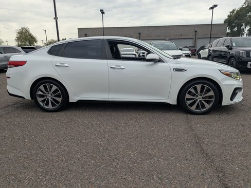 Used 2019 Kia Optima S image 2