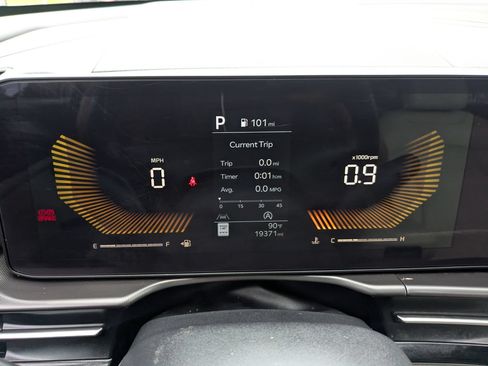 Used 2026 Kia Sportage EX FWD image 15