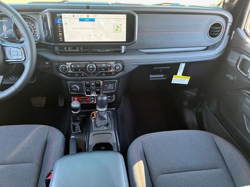 New 2025 Jeep Gladiator Rubicon w/ Convenience Group image 3