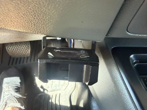 Used 2012 Nissan NV 3500 SV w/ Side Curtain Airbag Pkg image 19