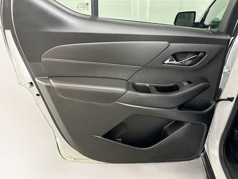 Used 2020 Chevrolet Traverse RS w/ LPO, Floor Liner Package AWD/4WD image 27