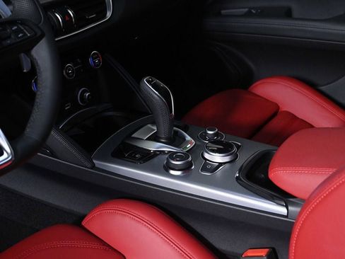 Used 2025 Alfa Romeo Stelvio Sprint w/ Veloce Package AWD/4WD image 19