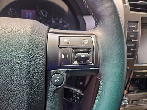 Used 2015 Lexus GX 460 w/ Premium Package AWD/4WD image 23