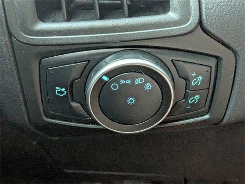 Used 2016 Ford Focus SE image 21