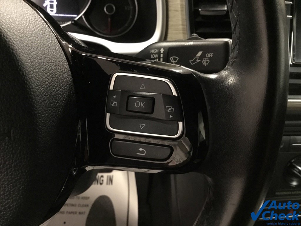 Used 2018 Volkswagen Beetle 2.0T Coast FWD image 45