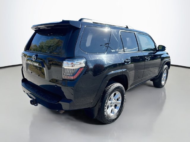 Used 2021 Toyota 4Runner SR5 Premium w/ Moonroof Package AWD/4WD image 7