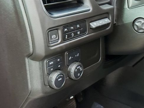 Used 2024 Chevrolet Suburban Premier AWD/4WD image 12