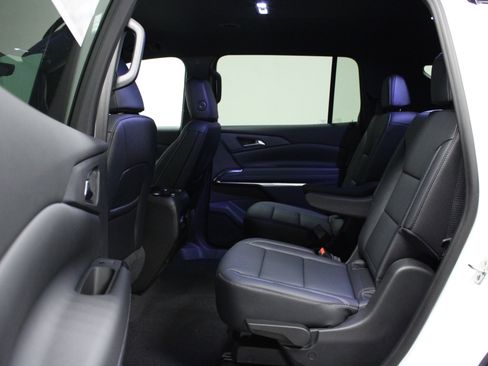 New 2026 Chevrolet Traverse LT w/ Driver Confidence Package AWD/4WD image 13