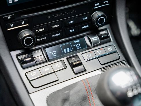 Used 2018 Porsche 911 GT3 image 52