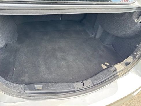 Used 2019 Ford Fusion SE FWD image 21