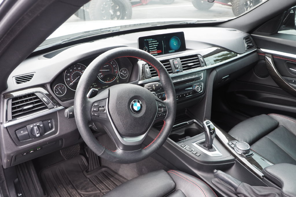 Used 2016 BMW 328i Gran Turismo xDrive AWD/4WD image 12
