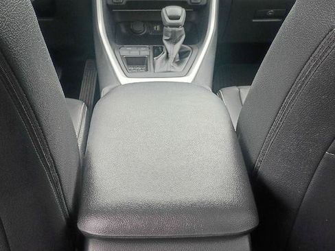 Used 2024 Toyota RAV4 XLE FWD image 14