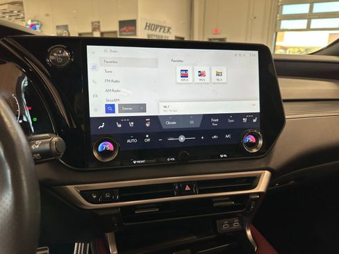 Used 2023 Lexus RX 500h F Sport image 26