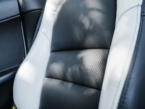 Used 2006 Chevrolet Corvette Convertible w/ Preferred Equipment Group image 74