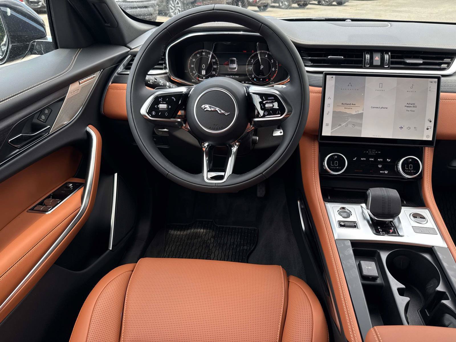 New 2026 Jaguar F-PACE R-Dynamic S AWD/4WD image 9