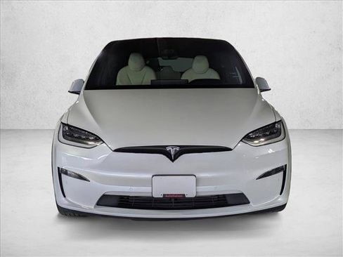 Used 2022 Tesla Model X image 2