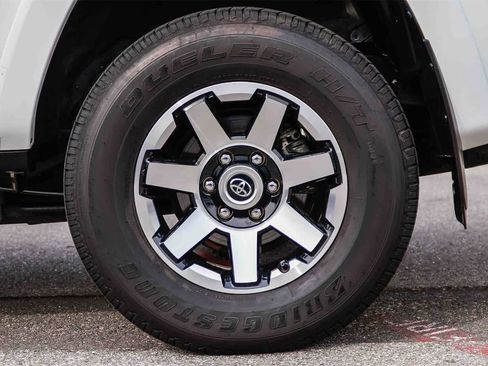 Used 2023 Toyota 4Runner TRD Off-Road Premium image 8