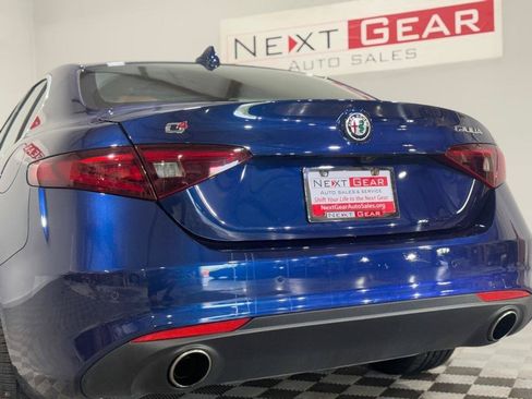 Used 2020 Alfa Romeo Giulia Ti AWD/4WD image 9