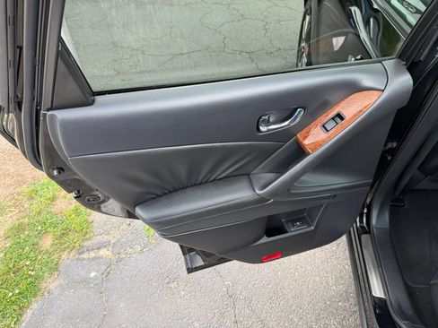 Used 2009 Nissan Murano LE AWD/4WD image 40