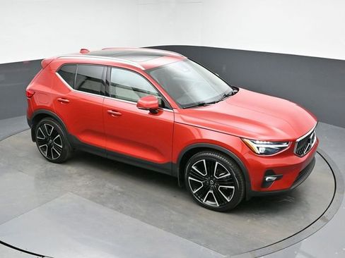 Used 2023 Volvo XC40 B5 Ultimate w/ Climate Package AWD/4WD image 46