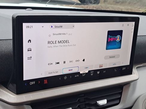 New 2026 Ford Explorer Active w/ Active Comfort Package image 16