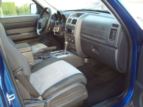 Used 2009 Dodge Nitro SE AWD/4WD image 24