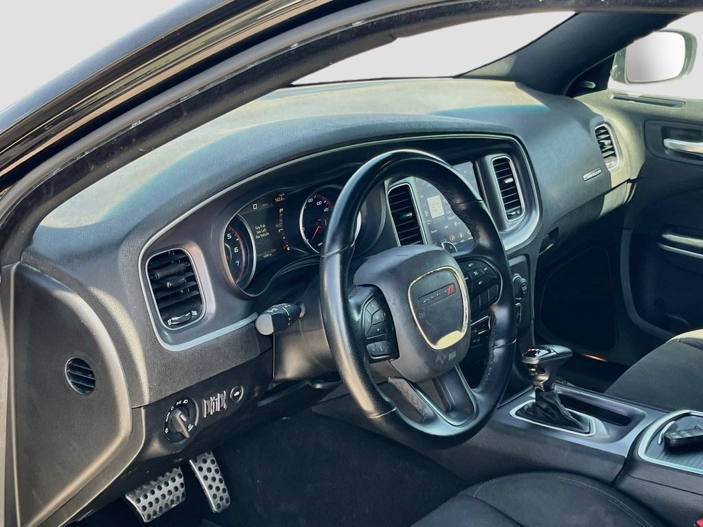 Used 2022 Dodge Charger R/T RWD image 9