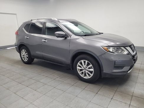 Used 2018 Nissan Rogue SV w/ Premium Package FWD image 11