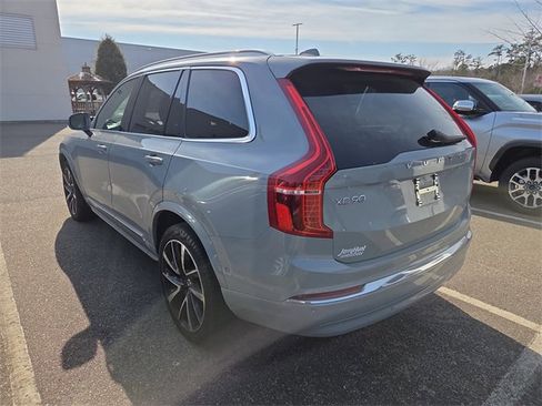 Used 2024 Volvo XC90 B6 Plus image 6