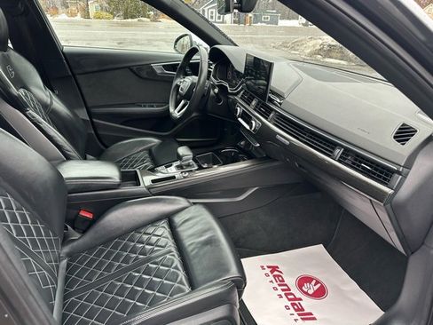 Used 2021 Audi S4 Premium Plus w/ Premium Plus Package image 11