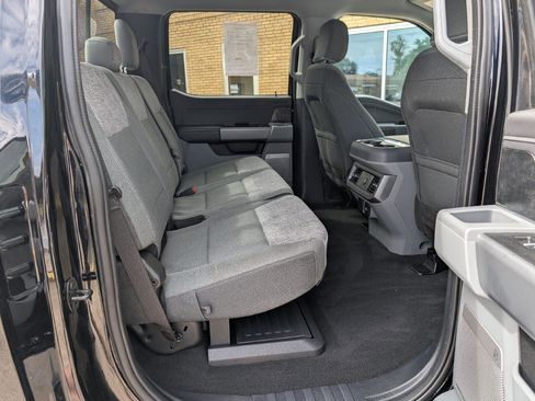 Used 2023 Ford F250 XLT w/ XLT Premium Package AWD/4WD image 17